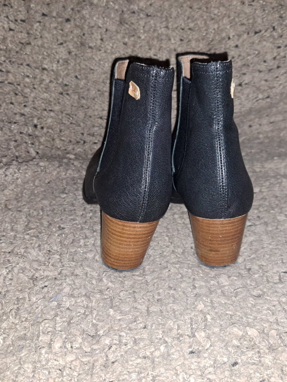 CAMPER-Annie-Black Textured Leather Chelsea Bootie-Block Heel-Sz 38-Excellent - Picture 6 of 8